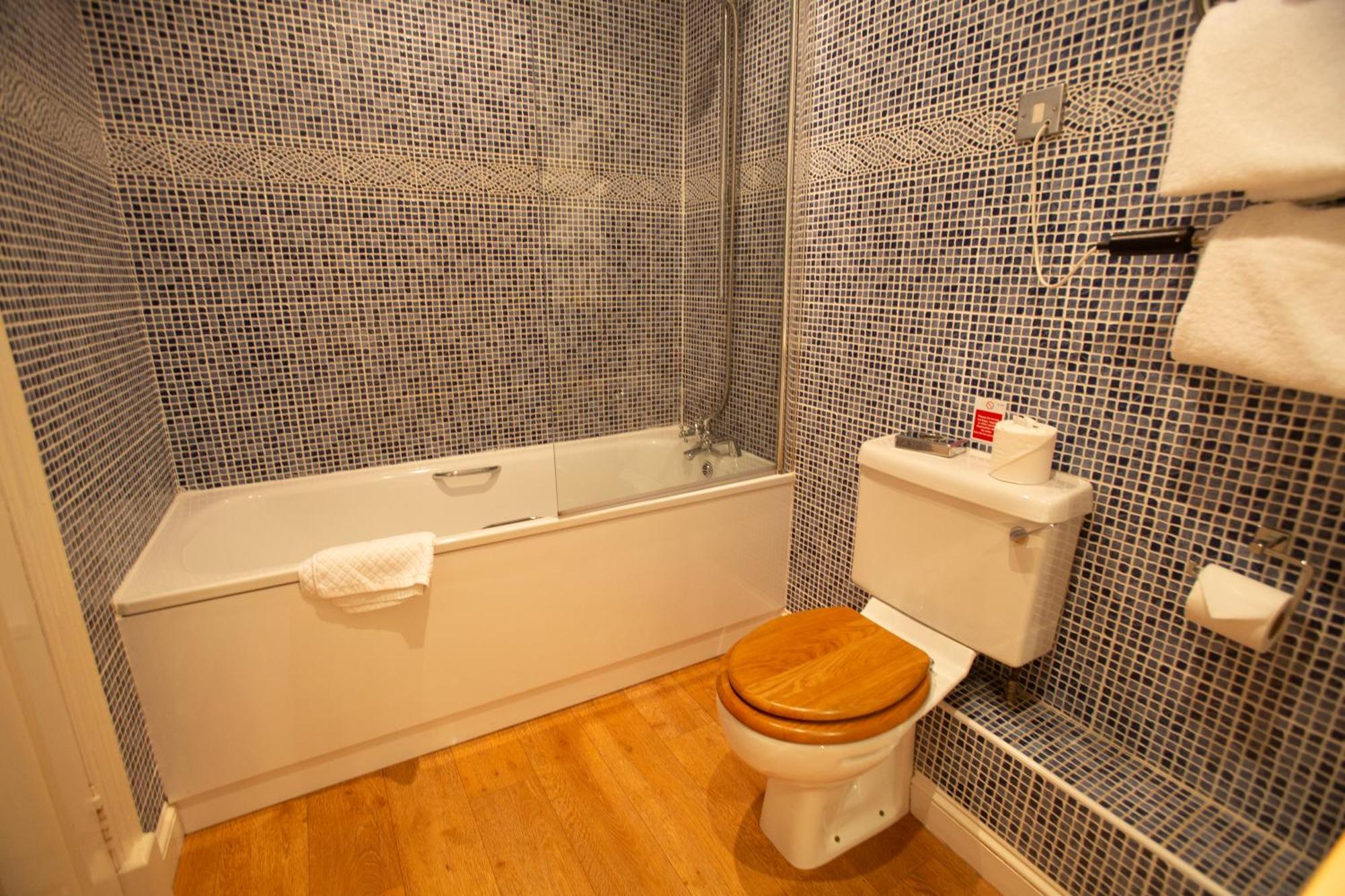 Hotel Little Court Charminster Esterno foto