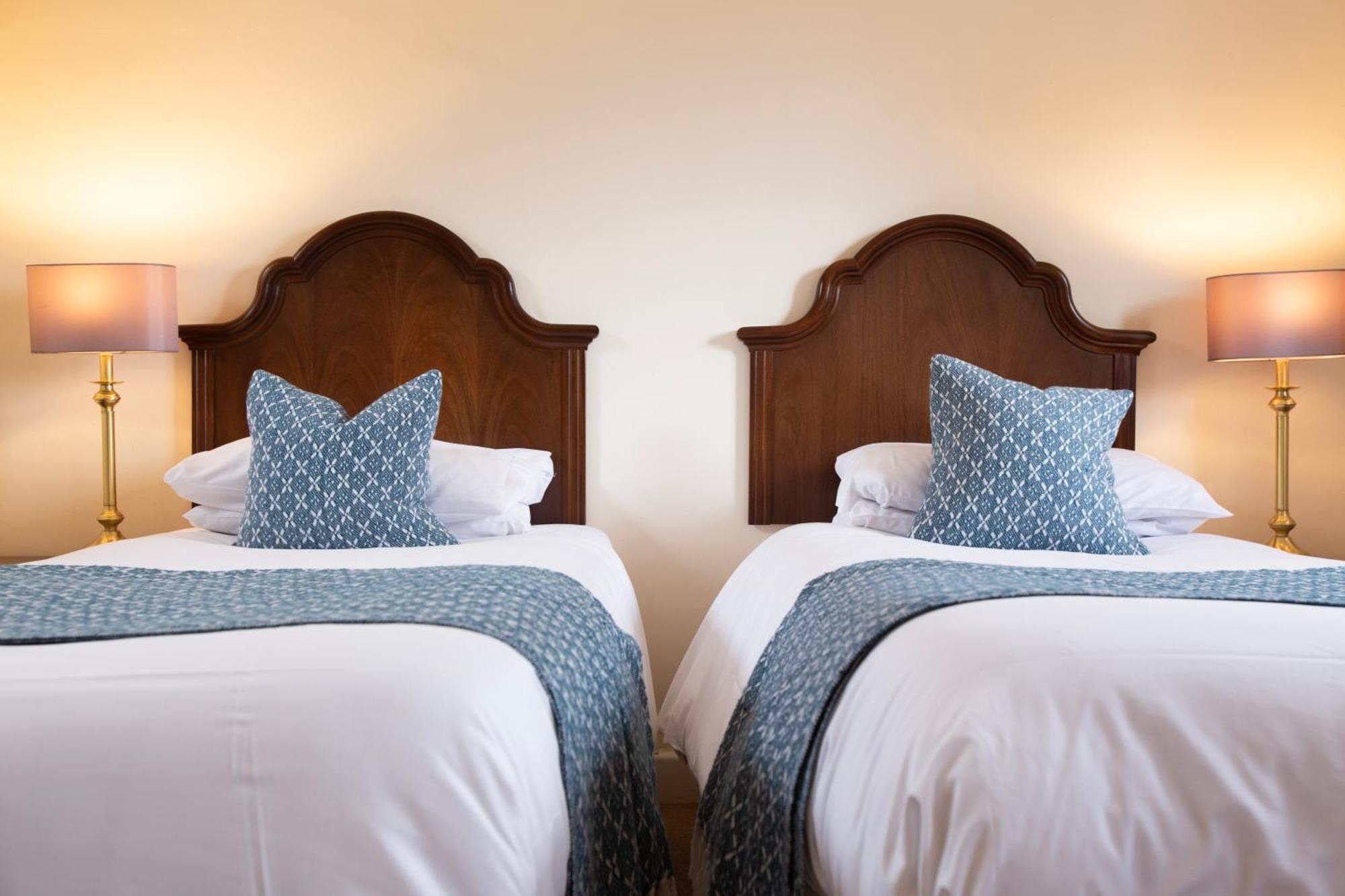 Hotel Little Court Charminster Esterno foto